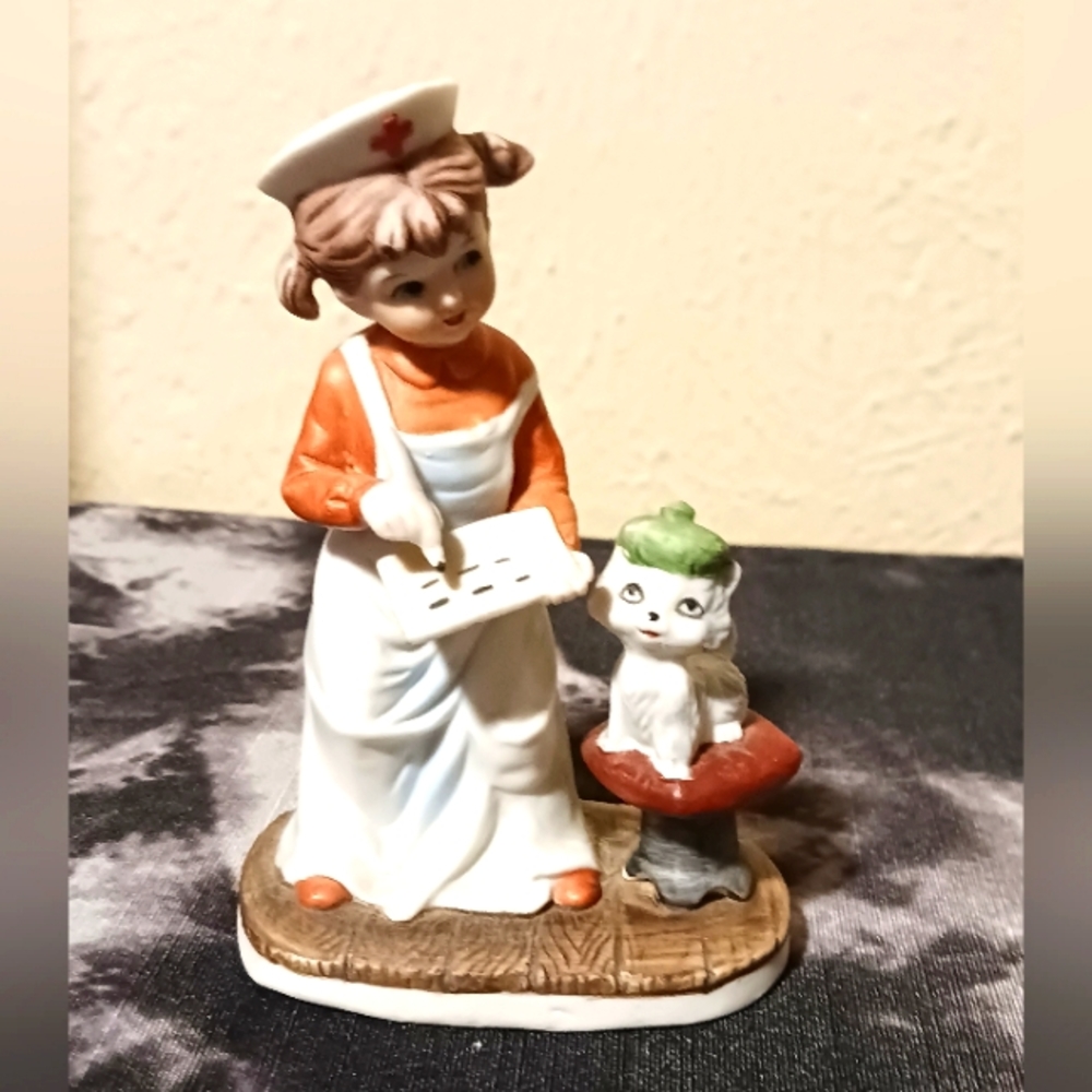 UCGC Vetrinarian with Dog